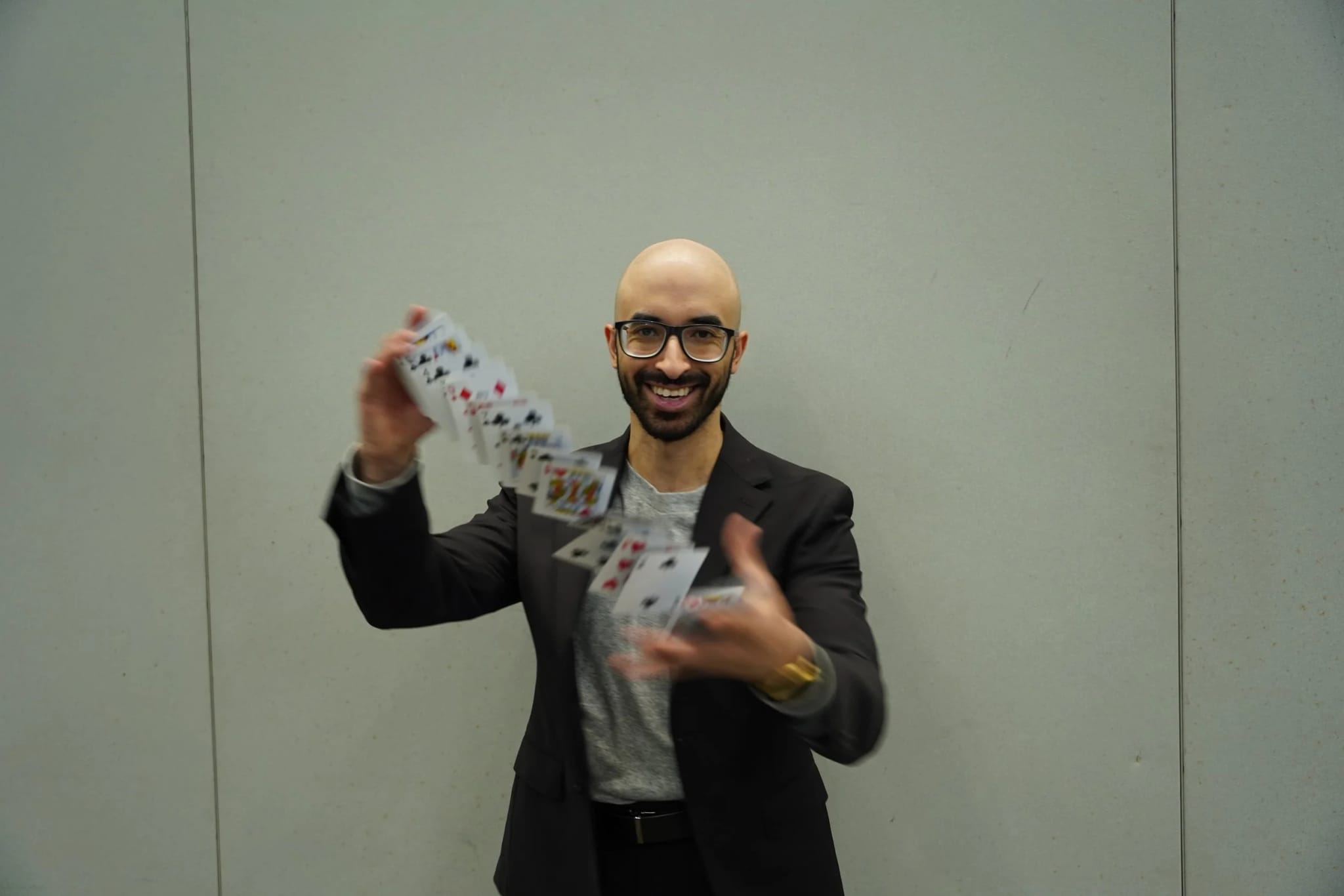 Corporate Magician Services for Unforgettable Company Parties