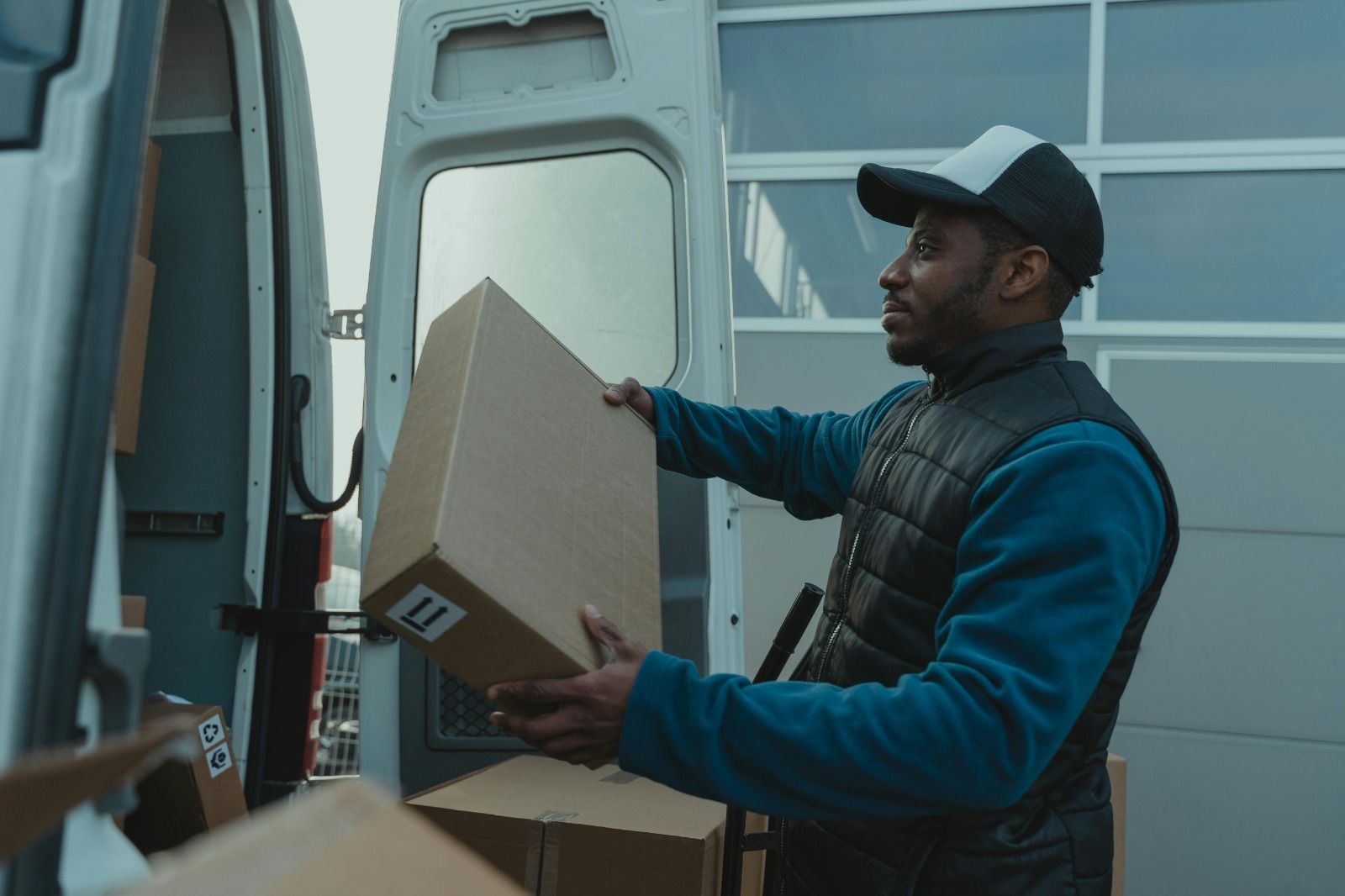DTS Logistics LLC Phoenix for Fast Local Moving Services